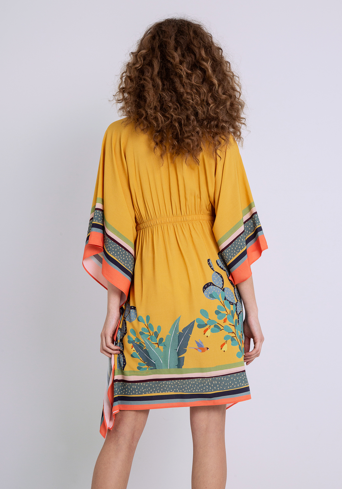 Vestido kaftán gaze amarelo  Roupa de dormir de mulher e homewear